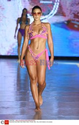 Pokazy Miami Swim Week 2021