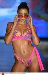 Pokazy Miami Swim Week 2021