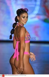 Pokazy Miami Swim Week 2021