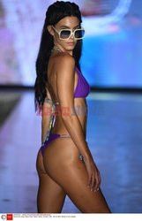 Pokazy Miami Swim Week 2021