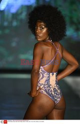 Pokazy Miami Swim Week 2021