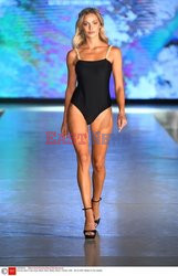 Pokazy Miami Swim Week 2021