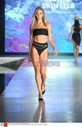 Pokazy Miami Swim Week 2021