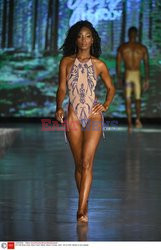 Pokazy Miami Swim Week 2021