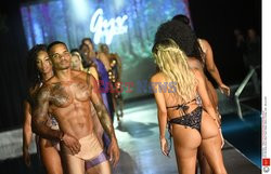 Pokazy Miami Swim Week 2021