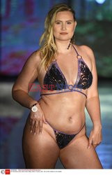 Pokazy Miami Swim Week 2021