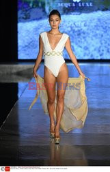 Pokazy Miami Swim Week 2021