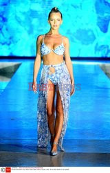 Pokazy Miami Swim Week 2021