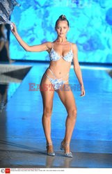 Pokazy Miami Swim Week 2021