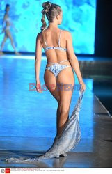 Pokazy Miami Swim Week 2021