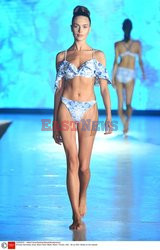 Pokazy Miami Swim Week 2021