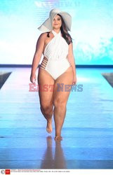 Pokazy Miami Swim Week 2021