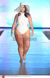 Pokazy Miami Swim Week 2021