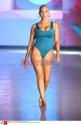 Pokazy Miami Swim Week 2021