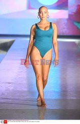 Pokazy Miami Swim Week 2021