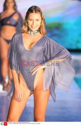 Pokazy Miami Swim Week 2021