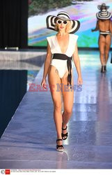 Pokazy Miami Swim Week 2021