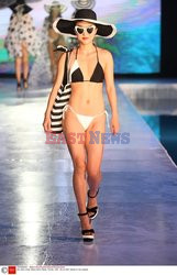 Pokazy Miami Swim Week 2021