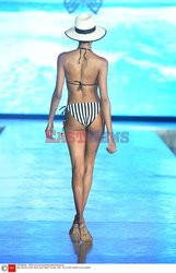 Pokazy Miami Swim Week 2021