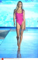 Pokazy Miami Swim Week 2021