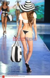 Pokazy Miami Swim Week 2021