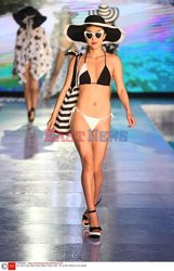 Pokazy Miami Swim Week 2021