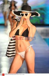 Pokazy Miami Swim Week 2021