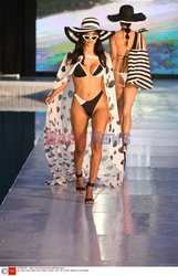 Pokazy Miami Swim Week 2021