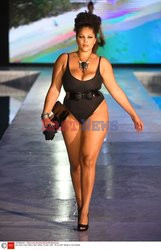 Pokazy Miami Swim Week 2021