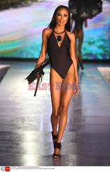 Pokazy Miami Swim Week 2021