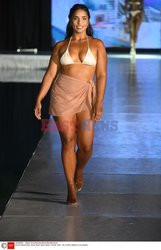 Pokazy Miami Swim Week 2021