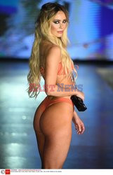 Pokazy Miami Swim Week 2021