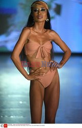 Pokazy Miami Swim Week 2021