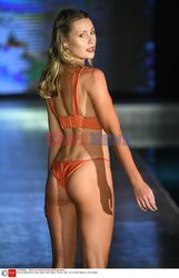 Pokazy Miami Swim Week 2021