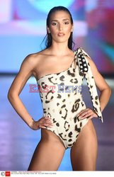 Pokazy Miami Swim Week 2021