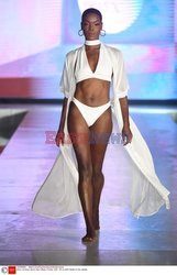 Pokazy Miami Swim Week 2021