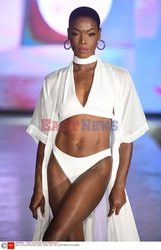 Pokazy Miami Swim Week 2021