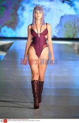 Pokazy Miami Swim Week 2021