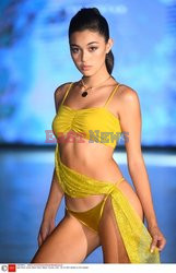 Pokazy Miami Swim Week 2021