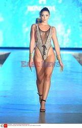 Pokazy Miami Swim Week 2021