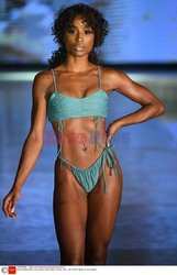 Pokazy Miami Swim Week 2021