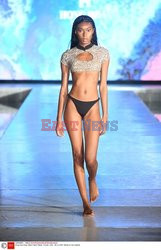 Pokazy Miami Swim Week 2021