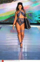 Pokazy Miami Swim Week 2021