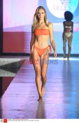 Pokazy Miami Swim Week 2021