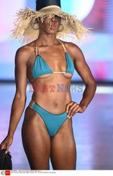 Pokazy Miami Swim Week 2021