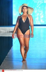 Pokazy Miami Swim Week 2021