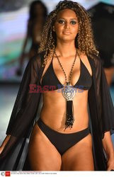 Pokazy Miami Swim Week 2021