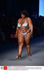 Pokazy Miami Swim Week 2021