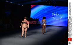 Pokazy Miami Swim Week 2021