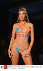 Pokazy Miami Swim Week 2021